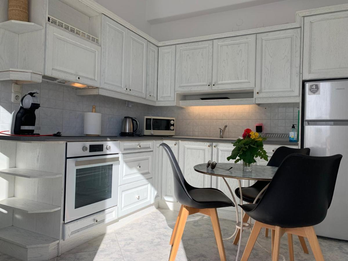 studio apartment Violetta at Livadia beach Paro Esterno foto