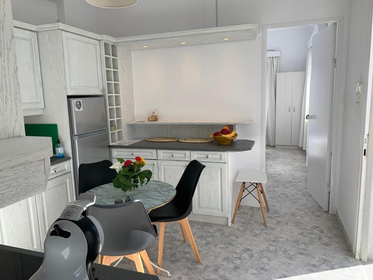 studio apartment Violetta at Livadia beach Paro Esterno foto